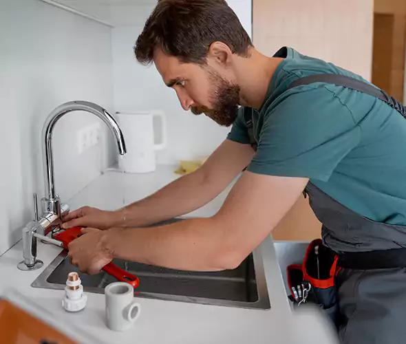 Professional Faucet Replacement Specialist in Middle Island, NY: Schedule Affordable Faucet Replacement Services with Us