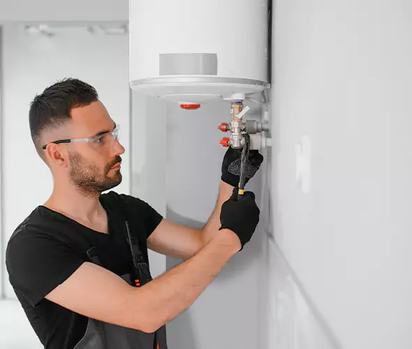 Expert Plumber for Water Heater Expansion Tank Installation in Middle Island, NY