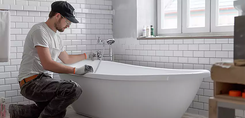Bathtub Faucet Replacement in Middle Island