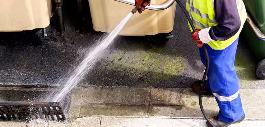 Jet Drain Cleaning in Middle Island