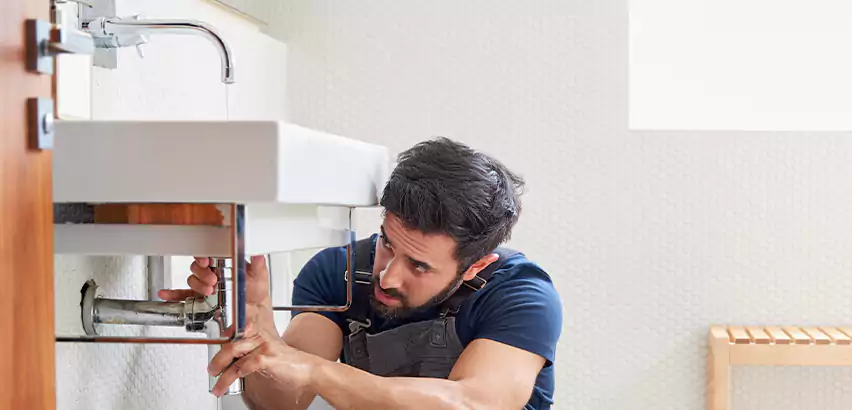 Commercial Water Leak Detection in Middle Island